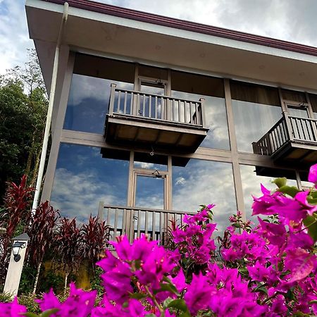 ביחגואה Heliconias Rainforest Lodge מראה חיצוני תמונה