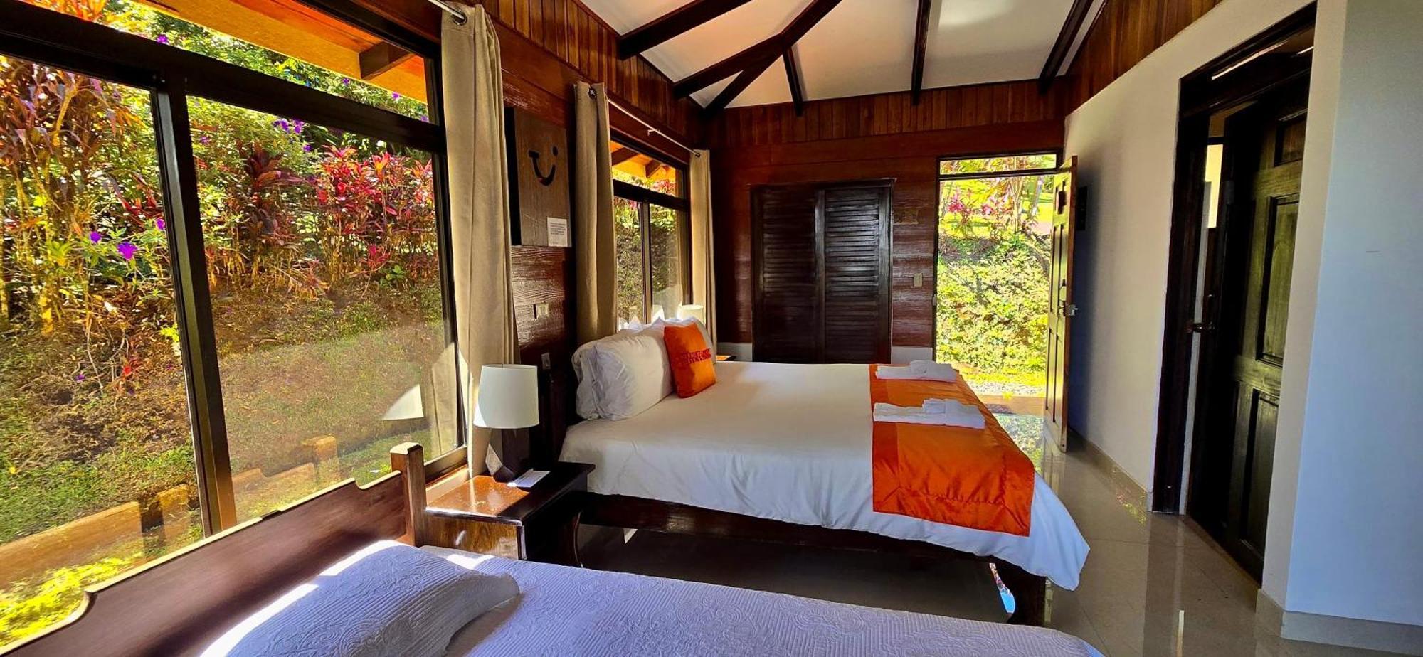 ביחגואה Heliconias Rainforest Lodge מראה חיצוני תמונה